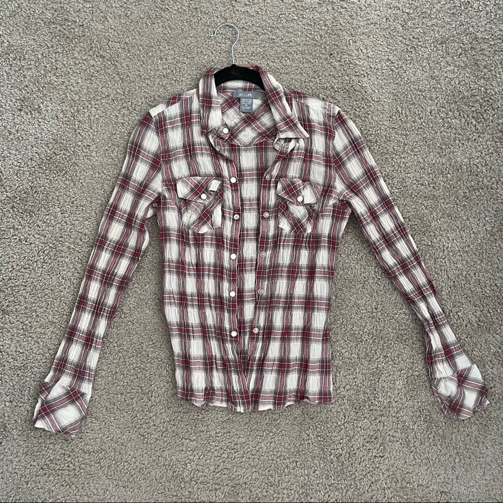 Delia’s Crinkle Casual Button Up